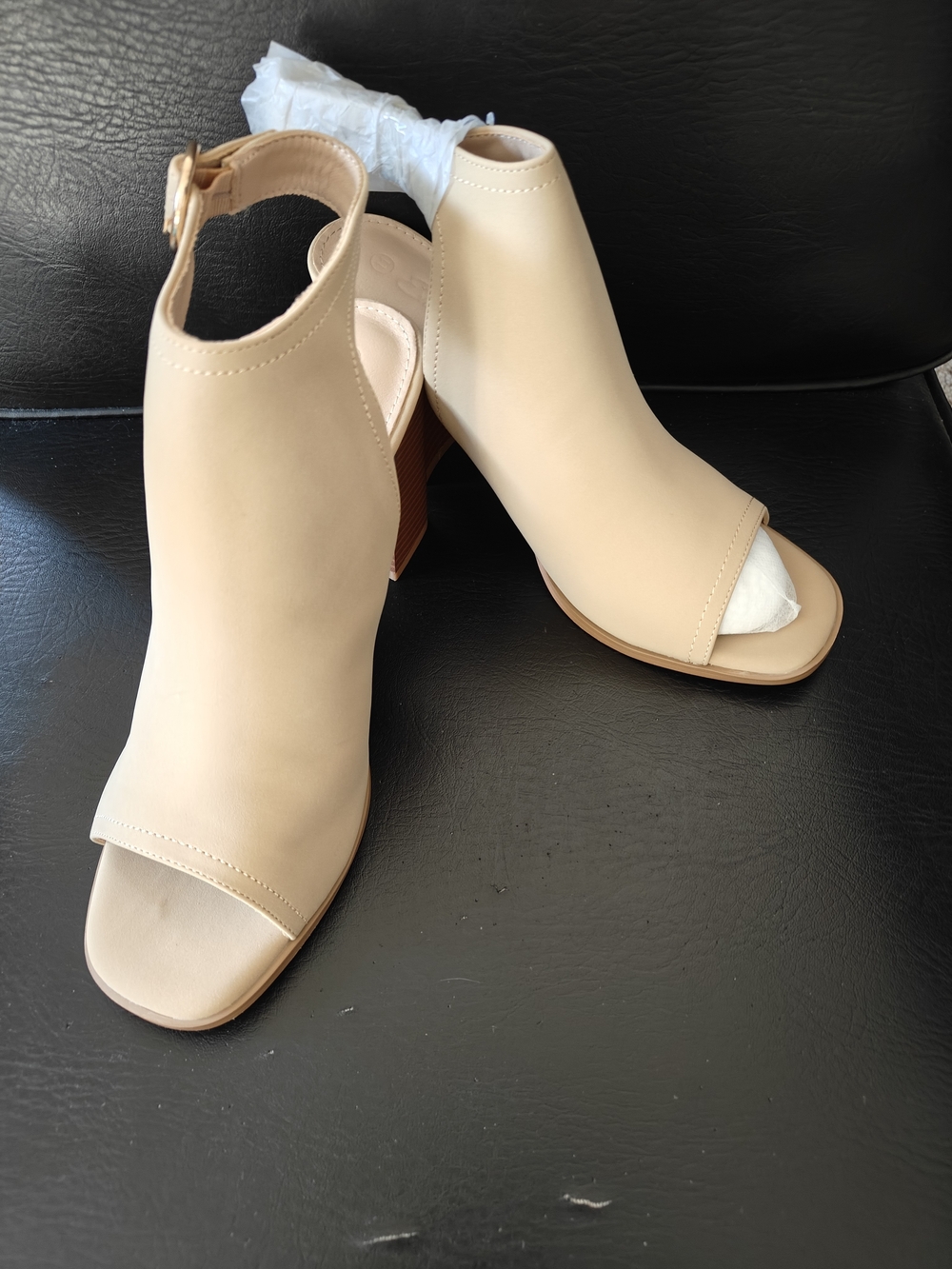 Ermonn Women’s Nude Open-Toe Block Heel Sandals